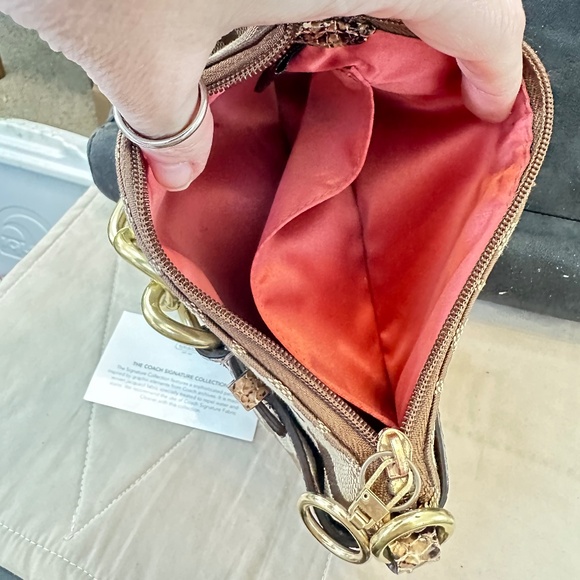 Coach Mini Handbag/Wristlet. Tan & Python. Signature “C’s” design. Convertible. - Picture 10 of 14